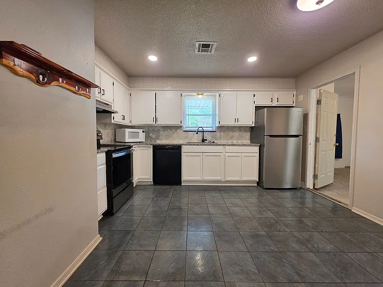 1 Red Oak Rd — Photo 6