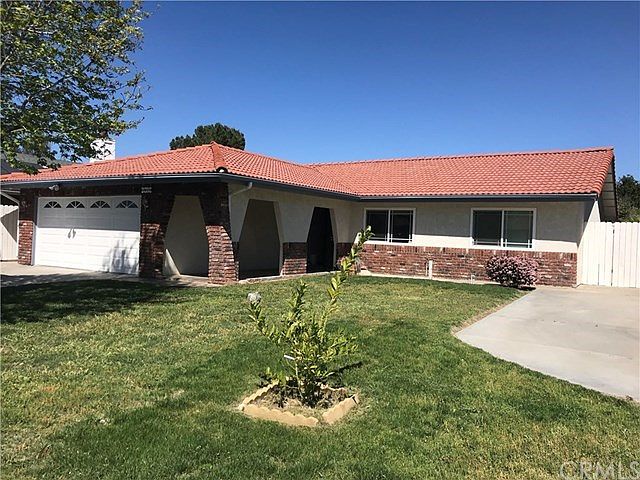 1st image of 26560 Larksong St