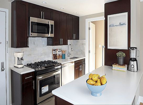 1st image of 310 Greenwich St APT 17G
