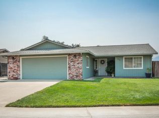 3041 Seminole Dr, Redding, CA 96001