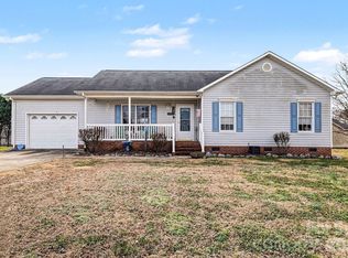 126 Rock Island Dr, Statesville, NC 28625