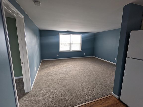 2nd image of 10800 Fairlane Dr #201