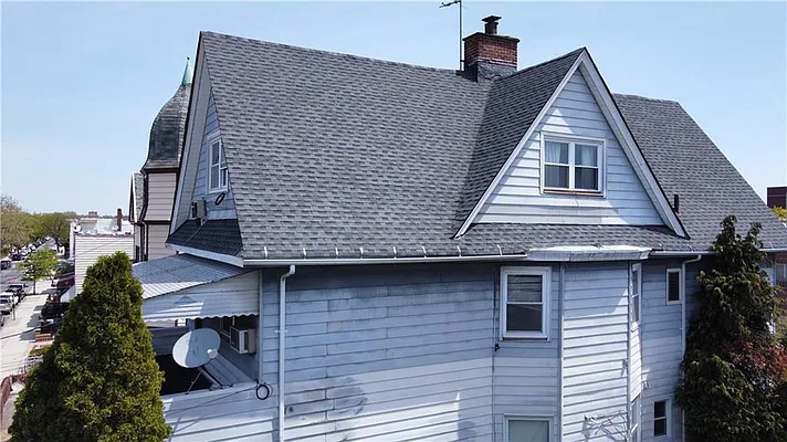 Sold by Remax Real Estate Professionals | media 3
