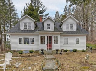 75 Chestnut St, Lee, MA 01238