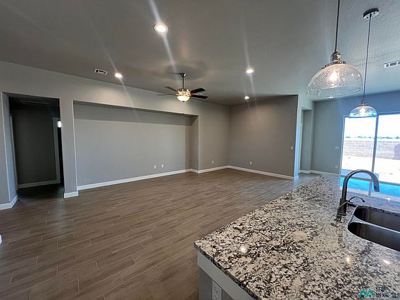 3rd image of 2906 Browning Ave