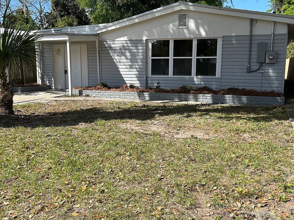 1st image of 921 Cleburne St