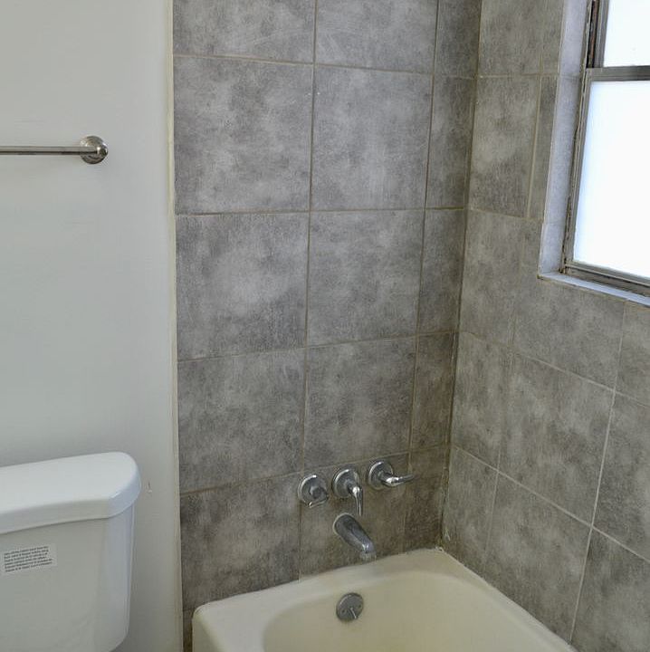 1st image of 4327 Tallulah Dr