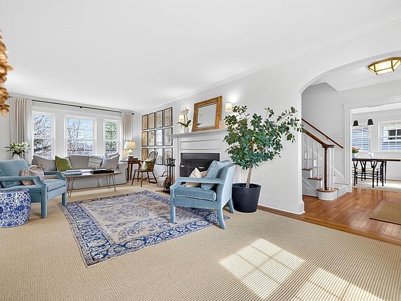 3rd image of 47 Arborview Rd