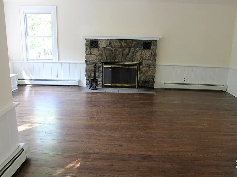 3685 Gomer St — Photo 9