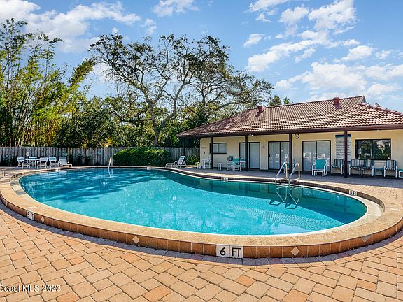 4th image of 8751 Cocoa Ct
