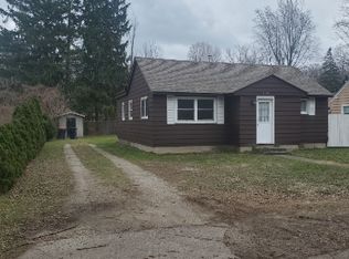597 Midway Ave, Holland, MI 49423