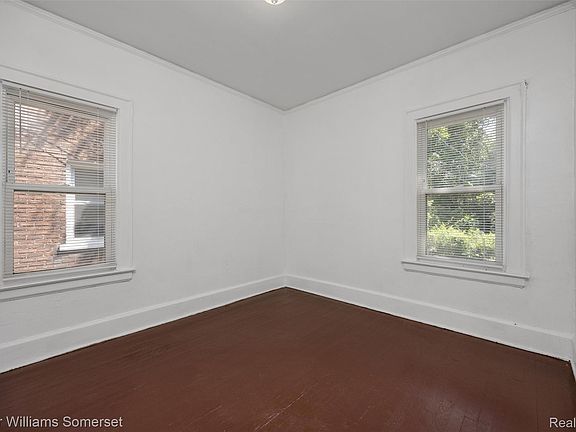 5th image of 4281 Duane St
