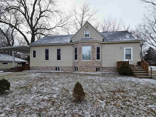 1403 Des Moines St, Webster City, IA 50595