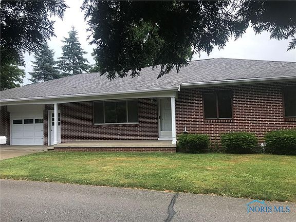 2nd image of 123 Park Pl