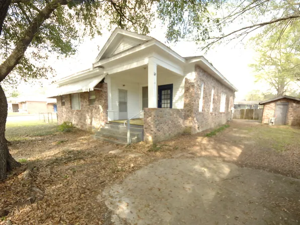 816 Oak Ave, Columbia, MS 39429