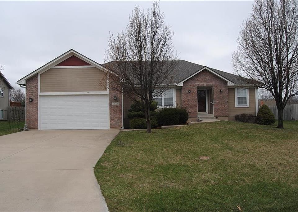 1st image of 1116 SE Windstar Dr