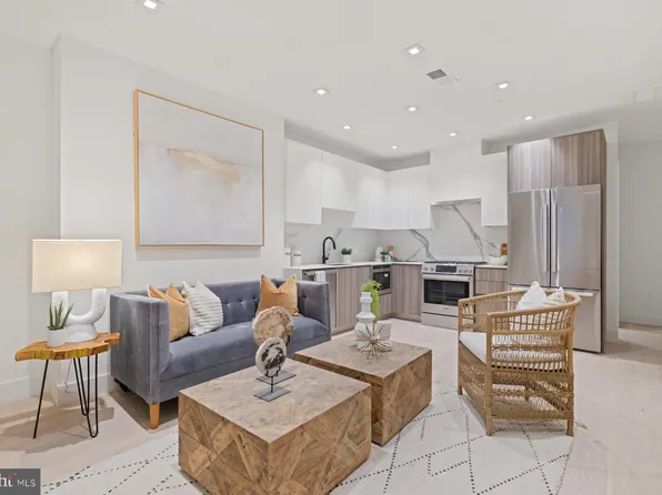 1525 P St NW #1, Washington, DC 20005