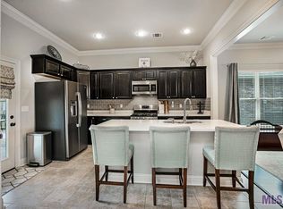 9147 Falling Oak Dr, Baton Rouge, LA 70817