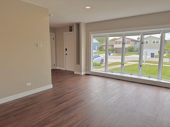 4th image of 703 Westmere Rd
