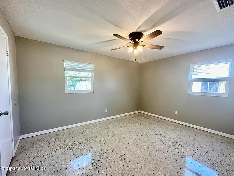 940 Garden Rd — Photo 10