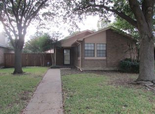 2215 Daniel Way, Carrollton, TX 75006