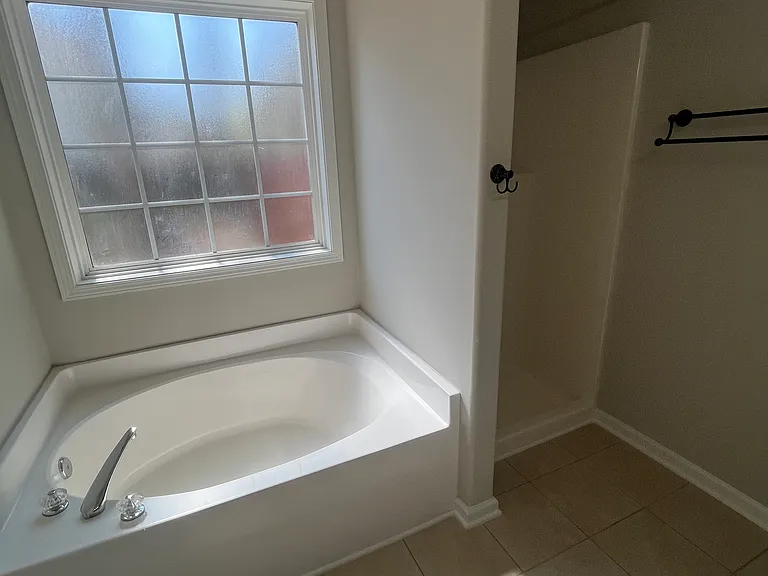 212 Rainbow Ln — Photo 15