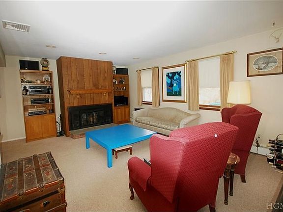 3rd image of 2664 Cecile Dr
