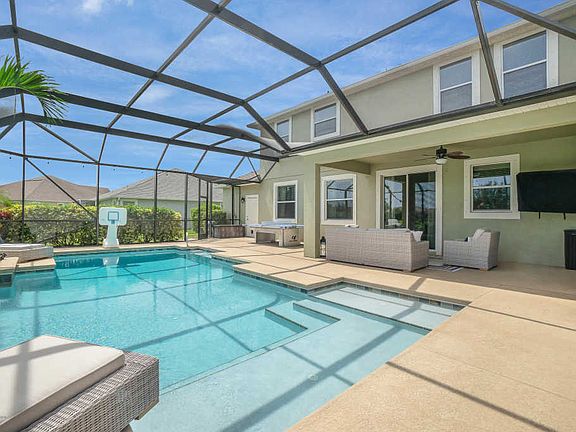 4th image of 3704 Gatwick Manor Ln