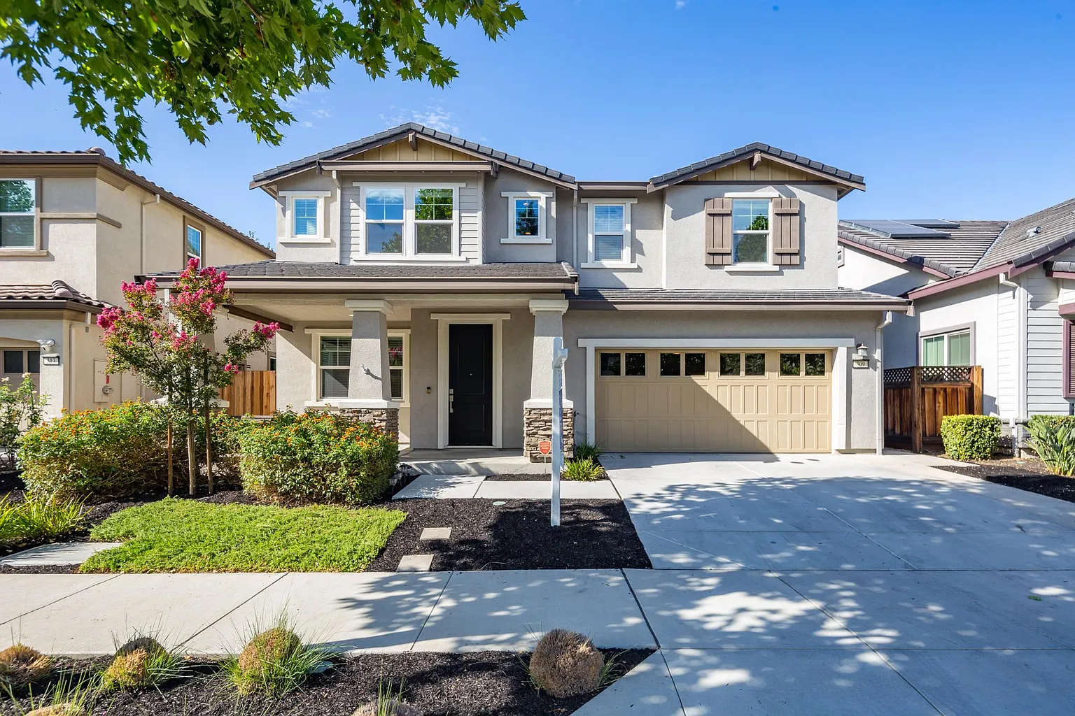 309 Bougainvilla Dr photo 1