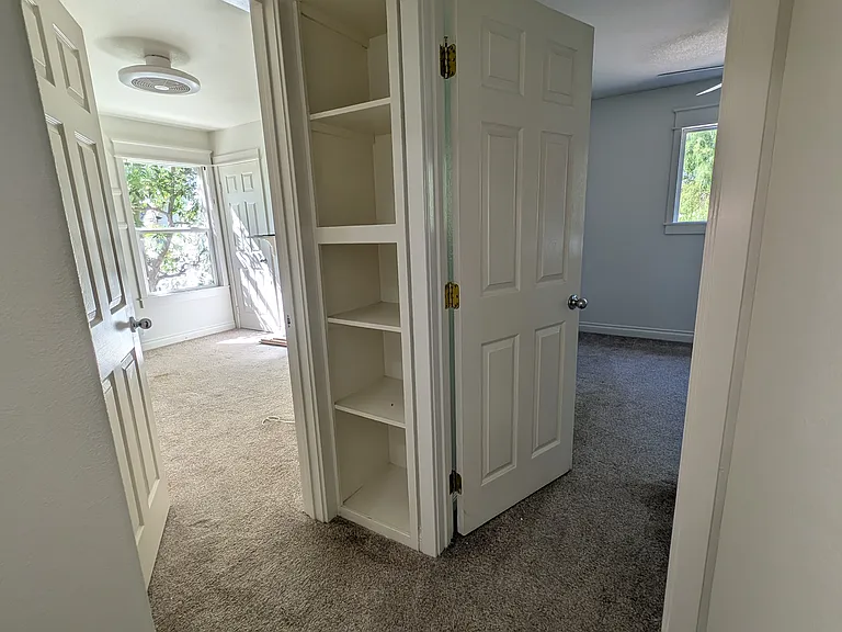 Bedroom 2 and 3 entry