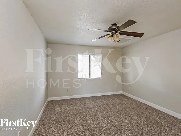 3827 E Friess Dr — Photo 14