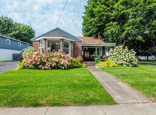 311 N Lincoln Rd, East Rochester, NY 14445
