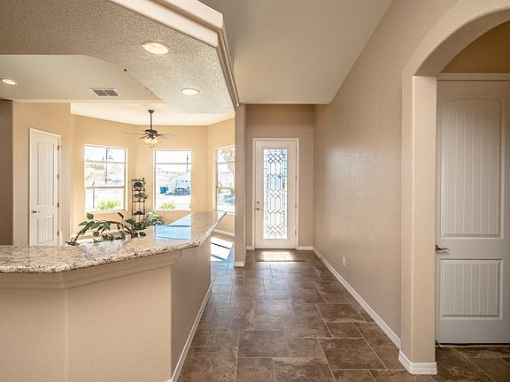 4th image of 2391 Shorewood Dr
