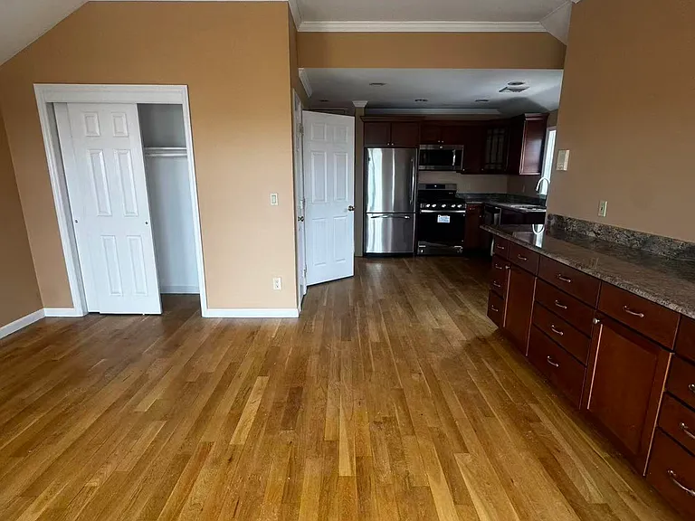 258A Longstreet Ave — Photo 2