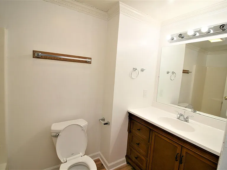 118 Middle Point Ct — Photo 9