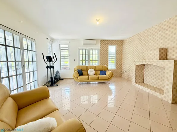 Cra 14 Peninsula Sur, Cidra, PR 00739