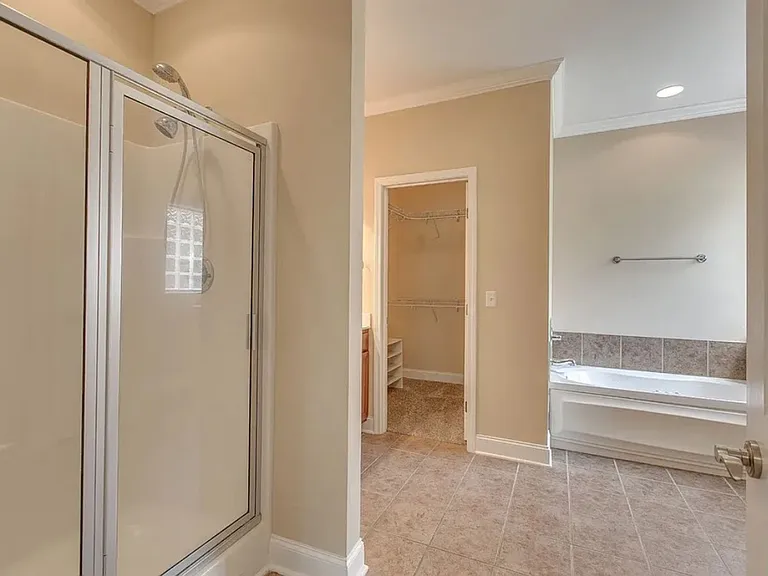 2208 Stanford Ct — Photo 11