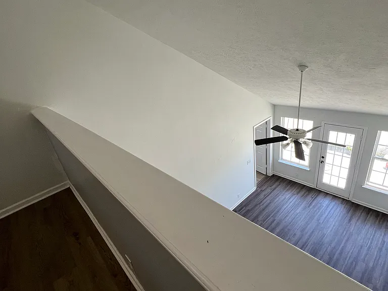3715 Red Willow Ct — Photo 6