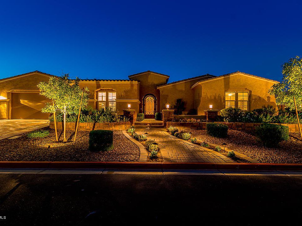 1st image of 3866 E Encanto St