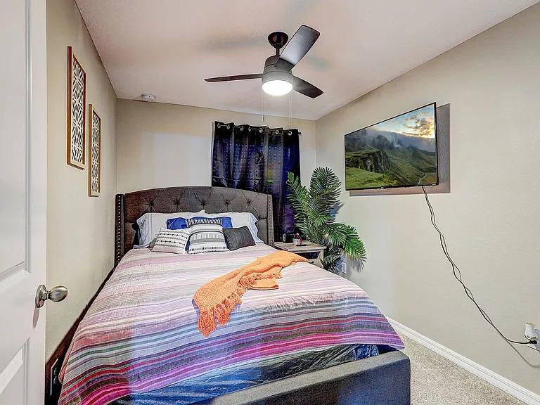 12910 Utopia Gardens Way — Photo 24