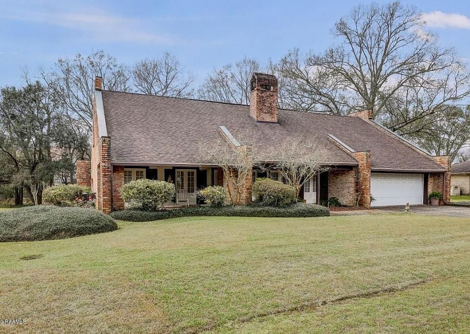 1st image of 3918 Bayou Blvd