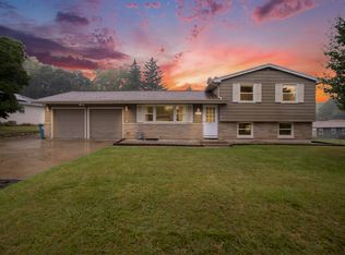 1267 Chalmers Dr, Battle Creek, MI
