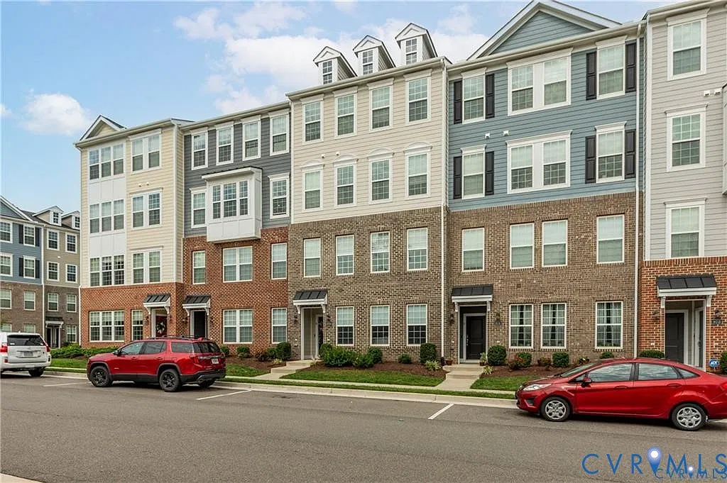 2 bed, 1.0 bath, 1722 sqft, $2,100 — Photo 1