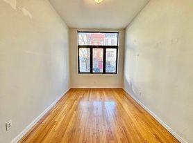 18 Goodwin Pl, Brooklyn, NY
