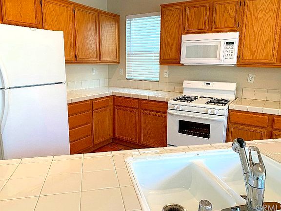 3rd image of 32358 Fernleaf Dr