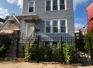 3522 W Wolfram St #1, Chicago, IL 60618