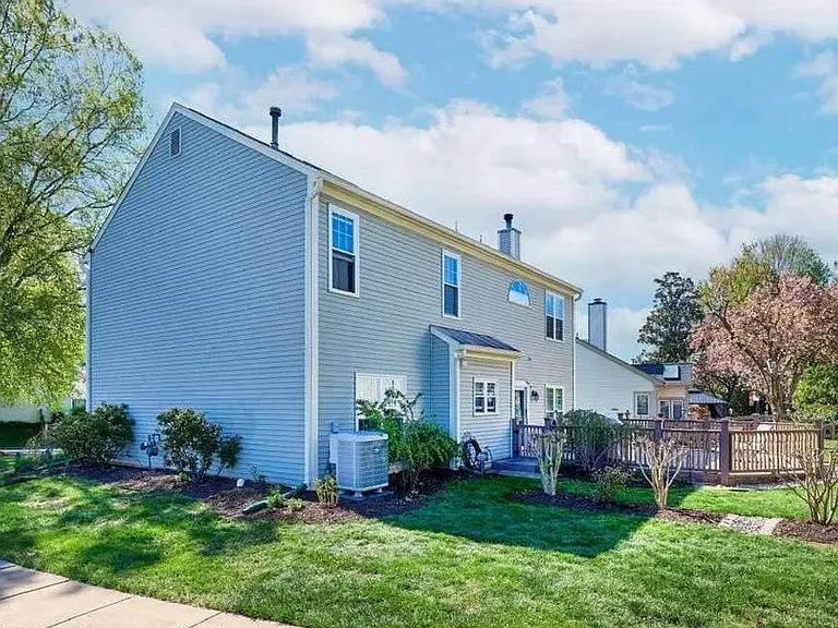 46554 Cedarhurst Dr — Photo 6