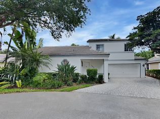 8875 Woodside Ct, Fort Lauderdale, FL 33328