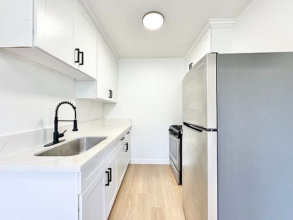 4th image of 6021 11th Ave #6021