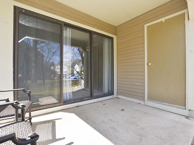 43 Chelmsford Ct — Photo 27